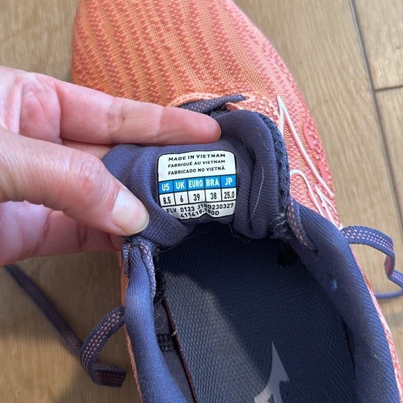 Mizuno Wave Rider 27 - Like new - Picture 7 of 8